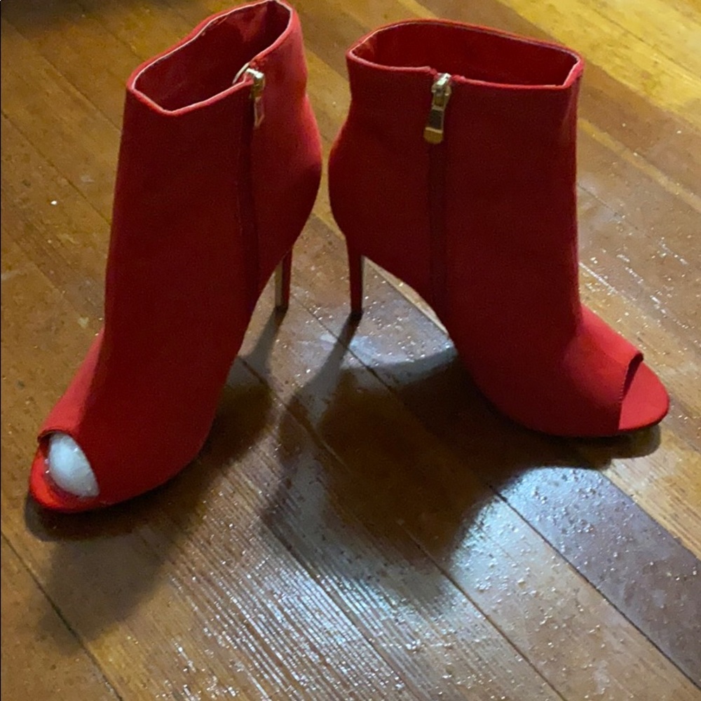 Red booties - Picture 3 of 4